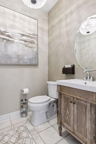 4367 Lexington Avenue N, Arden Hills, MN 55126