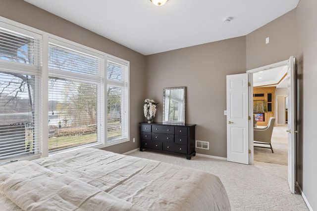 4367 Lexington Avenue N, Arden Hills, MN 55126