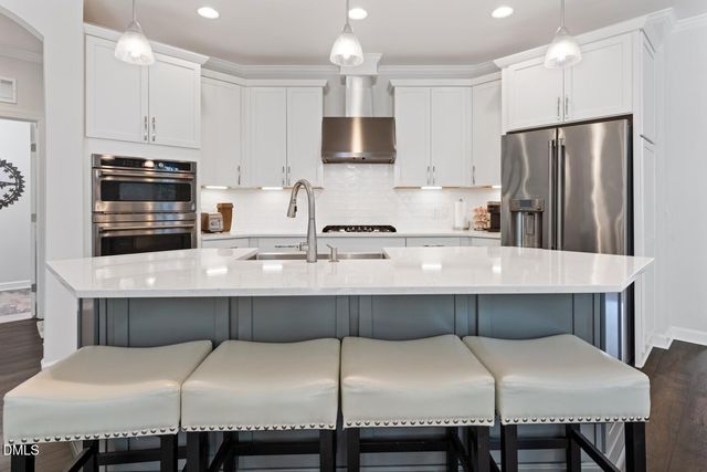 2116 Bradford Mill Court, Apex, NC 27539