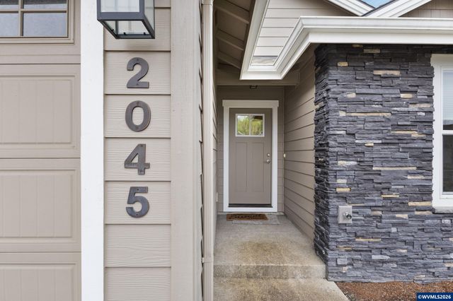 2045 SE Academy St, Dallas, OR 97338