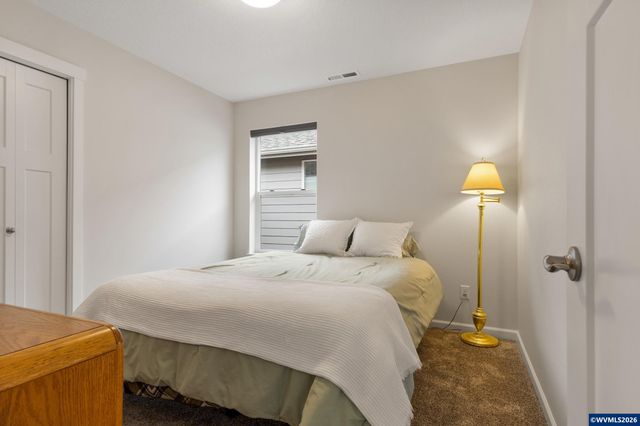 2045 SE Academy St, Dallas, OR 97338