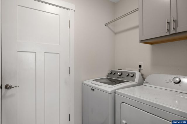 2045 SE Academy St, Dallas, OR 97338