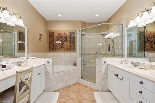 9151 Los Lagos CT 201, Bonita Springs, FL 34135