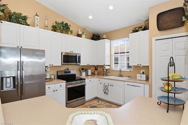 9151 Los Lagos CT 201, Bonita Springs, FL 34135