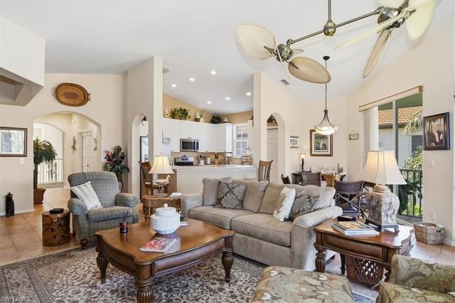 9151 Los Lagos CT 201, Bonita Springs, FL 34135