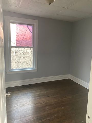 2704 E 77th Street 2, Chicago, IL 60649