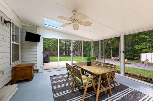 4002 Canbury Court, Charlotte, NC 28269