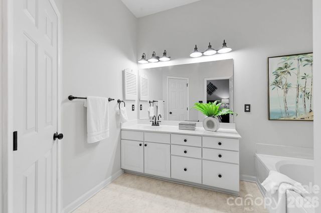 4002 Canbury Court, Charlotte, NC 28269