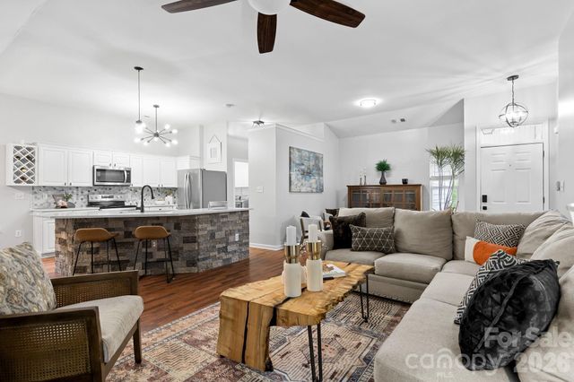 4002 Canbury Court, Charlotte, NC 28269
