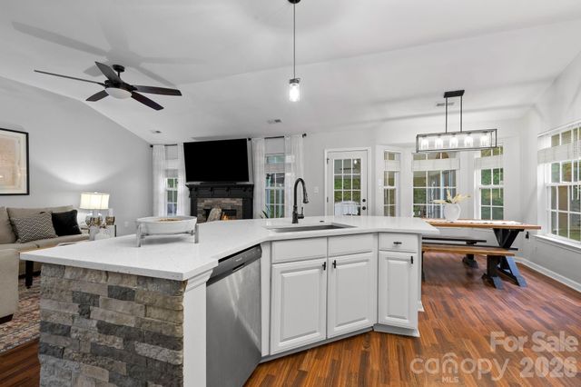 4002 Canbury Court, Charlotte, NC 28269