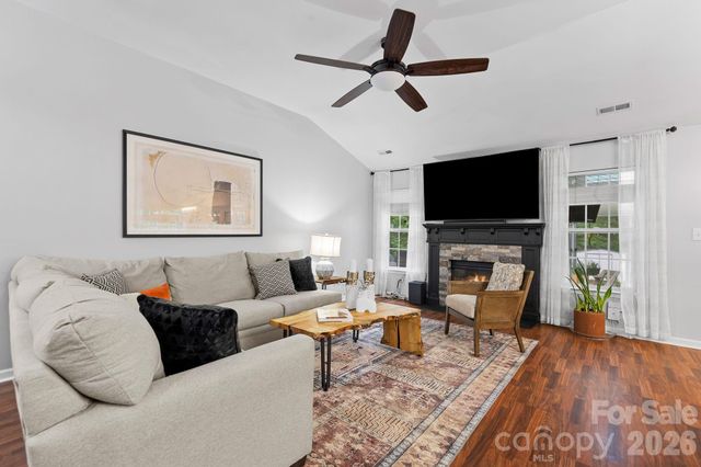 4002 Canbury Court, Charlotte, NC 28269