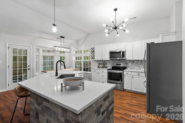 4002 Canbury Court, Charlotte, NC 28269