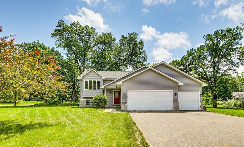 7757 Pinto Lane, Lino Lakes, MN 55014
