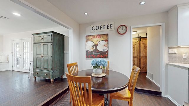 808 San Marcos Lane, Bedford, TX 76021