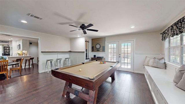 808 San Marcos Lane, Bedford, TX 76021