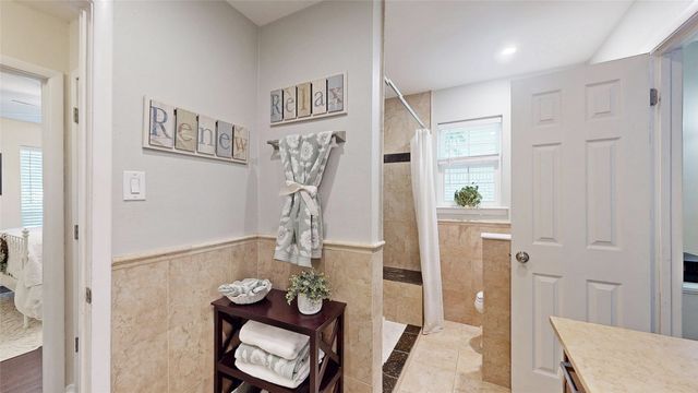 808 San Marcos Lane, Bedford, TX 76021