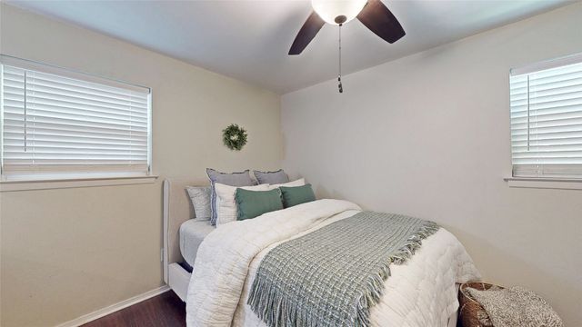 808 San Marcos Lane, Bedford, TX 76021