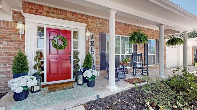 808 San Marcos Lane, Bedford, TX 76021