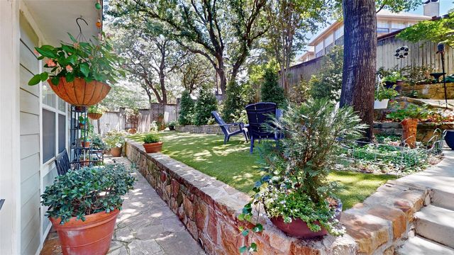 808 San Marcos Lane, Bedford, TX 76021