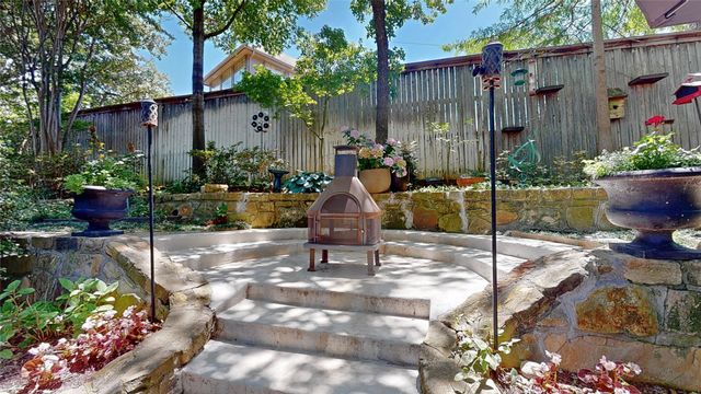 808 San Marcos Lane, Bedford, TX 76021