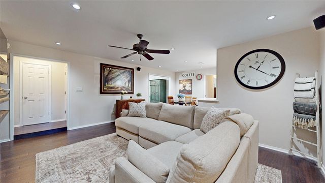 808 San Marcos Lane, Bedford, TX 76021