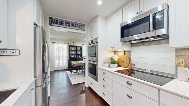 808 San Marcos Lane, Bedford, TX 76021