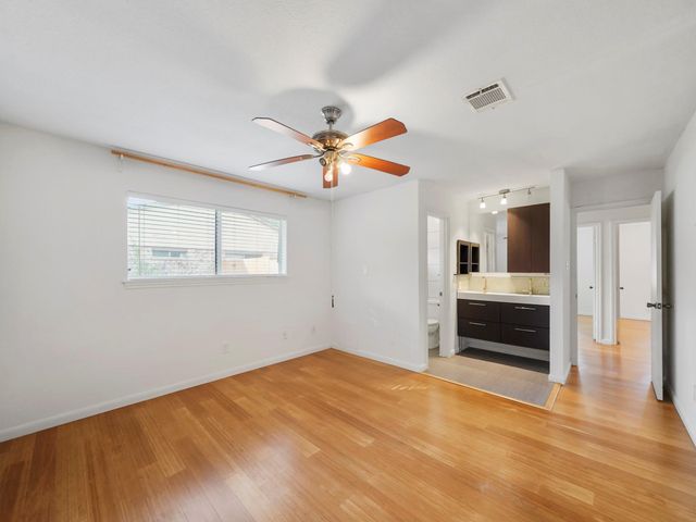 1223 Bramblebury Drive, Sugar Land, TX 77498