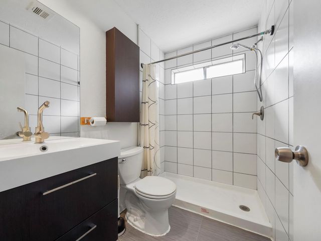 1223 Bramblebury Drive, Sugar Land, TX 77498
