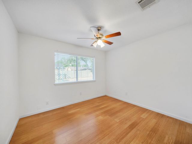 1223 Bramblebury Drive, Sugar Land, TX 77498