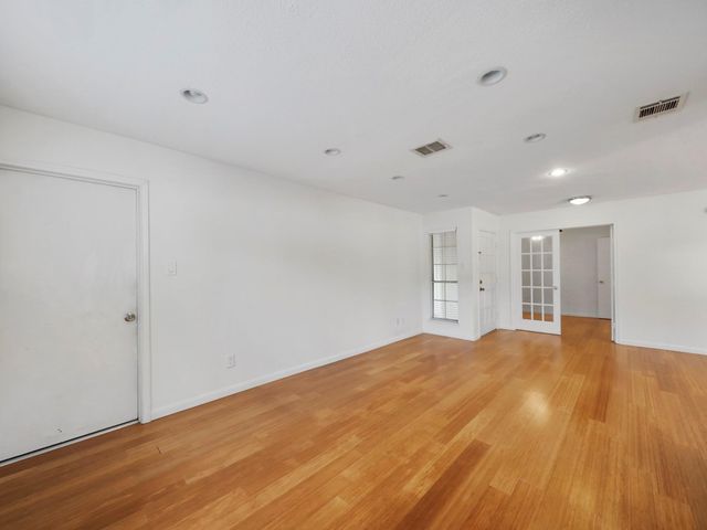 1223 Bramblebury Drive, Sugar Land, TX 77498
