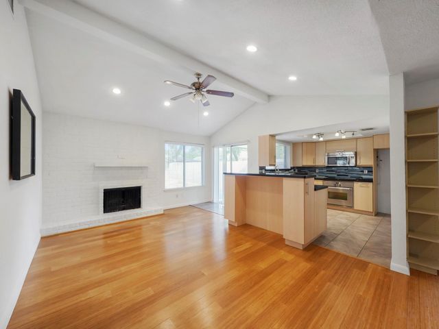 1223 Bramblebury Drive, Sugar Land, TX 77498