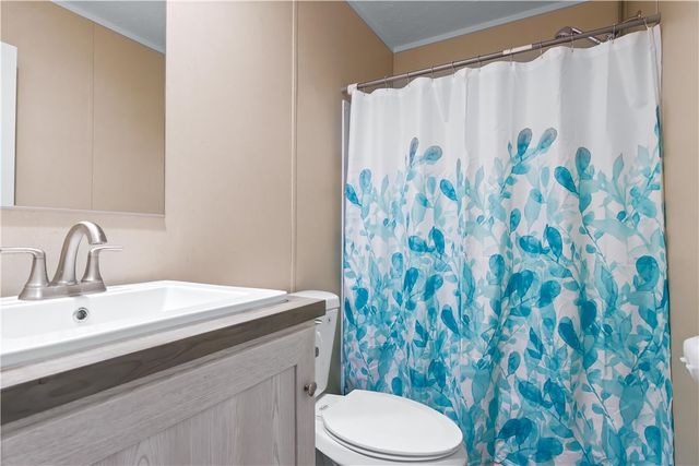 110 E 72 Highway, Abbeville, SC 29620