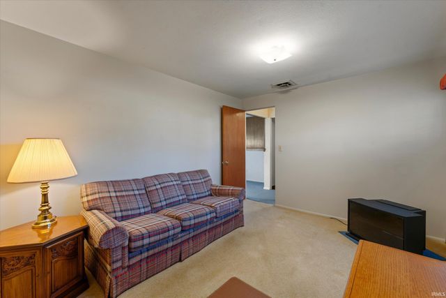 52791 Holly Court, South Bend, IN 46637