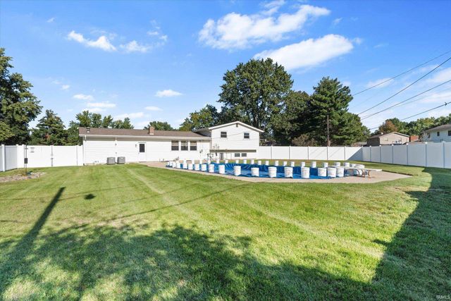 52791 Holly Court, South Bend, IN 46637