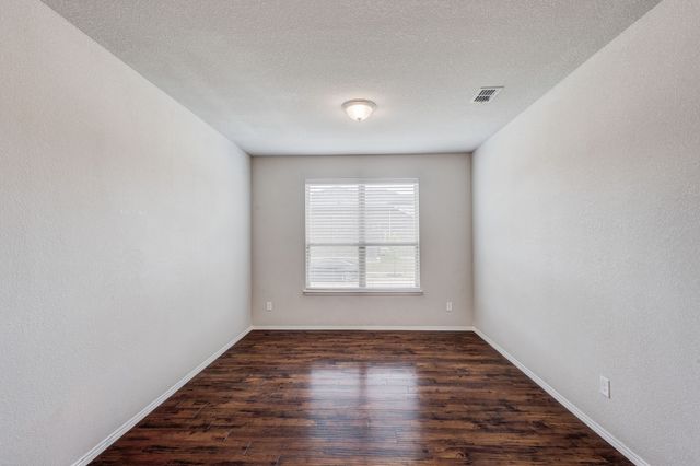 5529 Las Lomas Lane, Denton, TX 76208