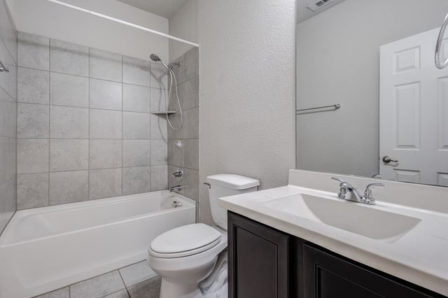 5529 Las Lomas Lane, Denton, TX 76208