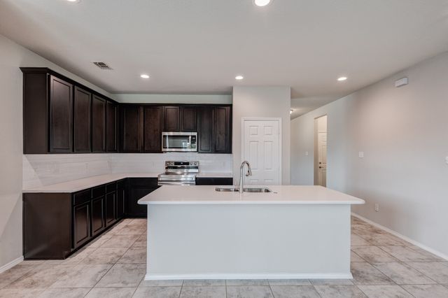 5529 Las Lomas Lane, Denton, TX 76208