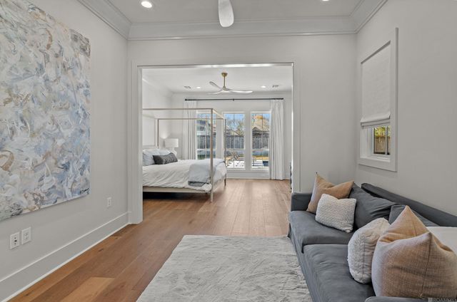 8228 Oakridge Dr, Baton Rouge, LA 70810