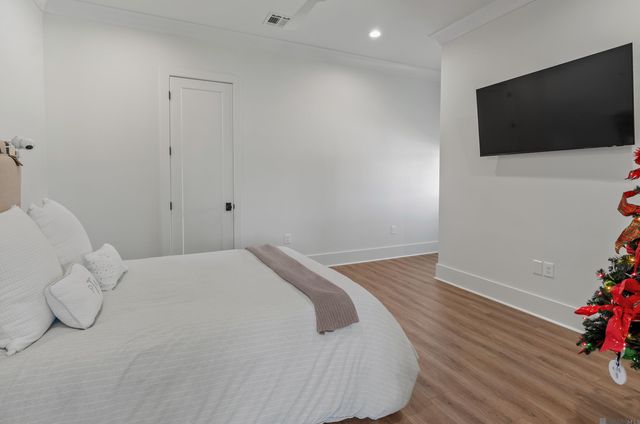 8228 Oakridge Dr, Baton Rouge, LA 70810