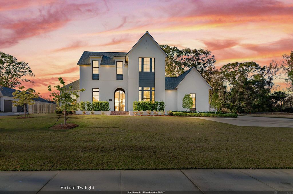 8228 Oakridge Dr, Baton Rouge, LA 70810