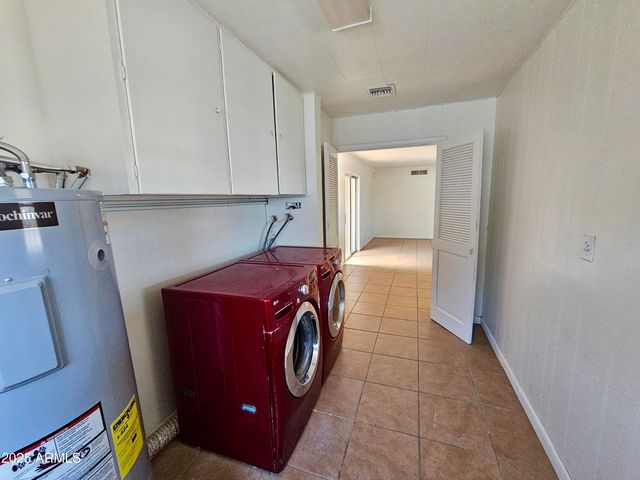 2601 E VIRGINIA Avenue, Phoenix, AZ 85008