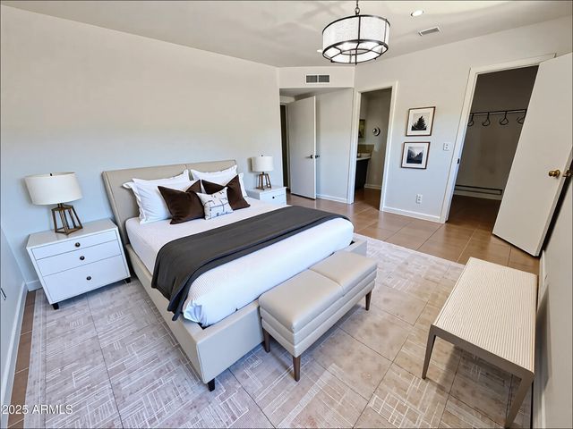 2601 E VIRGINIA Avenue, Phoenix, AZ 85008