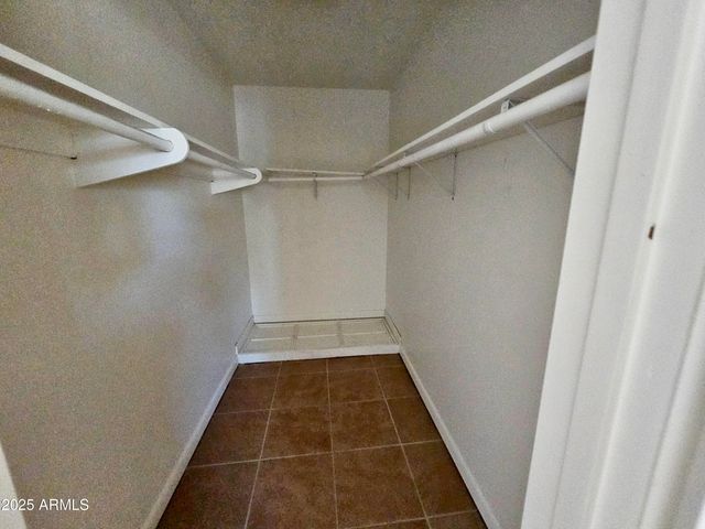 2601 E VIRGINIA Avenue, Phoenix, AZ 85008