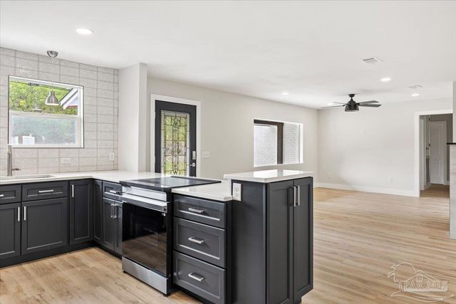 1504 Baylen St, Pensacola, FL 32501