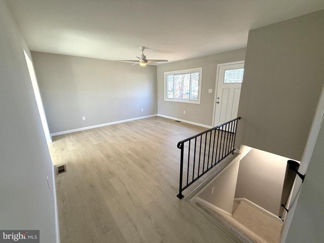 7405 ALBEMARLE DR, Manassas, VA 20111