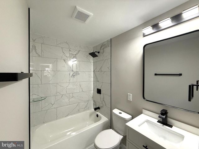 7405 ALBEMARLE DR, Manassas, VA 20111