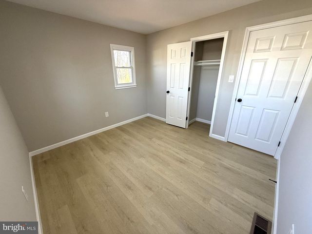 7405 ALBEMARLE DR, Manassas, VA 20111