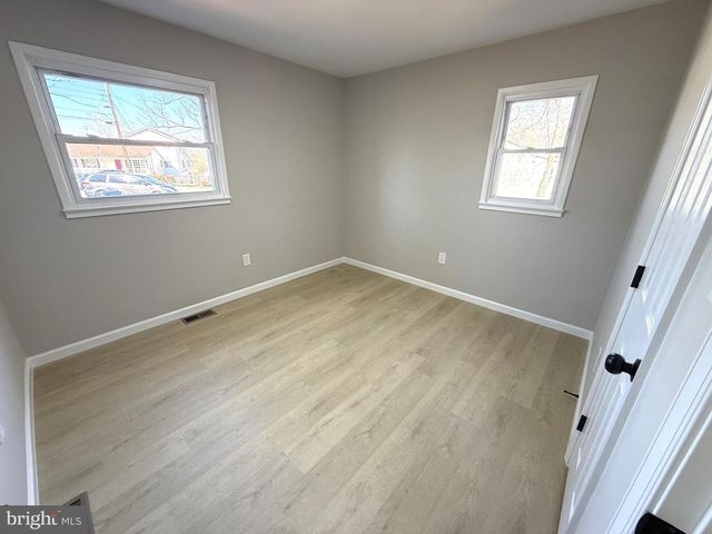 7405 ALBEMARLE DR, Manassas, VA 20111