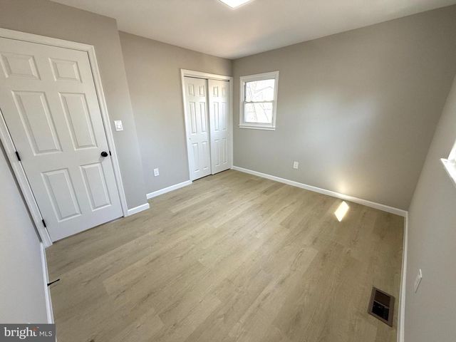 7405 ALBEMARLE DR, Manassas, VA 20111