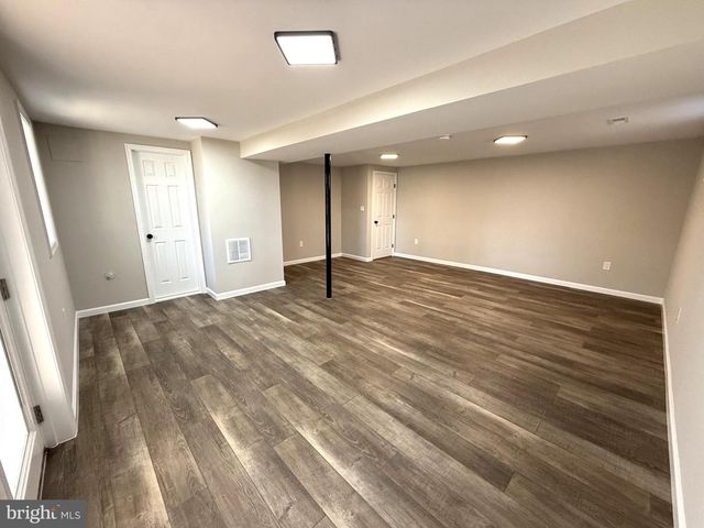 7405 ALBEMARLE DR, Manassas, VA 20111